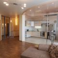 2-комнатная квартира,  пр-кт. Комарова, 15 к2