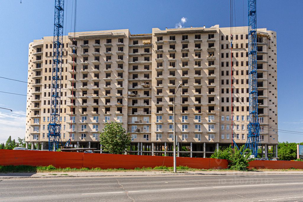 Квартиры в строящемся доме в омске. Планировка жк ангара омск. Стройка домов в омске. Жк зеленый остров. Квартиры в строящемся доме в омске.