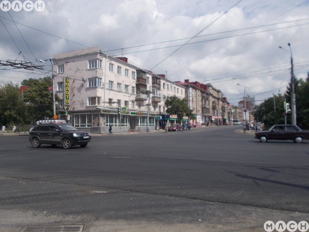 Карла маркса 33 фото Объявление № 10289374 - продажа комнаты в Омске, пр-кт. Карла Маркса 33, 12.6 м²